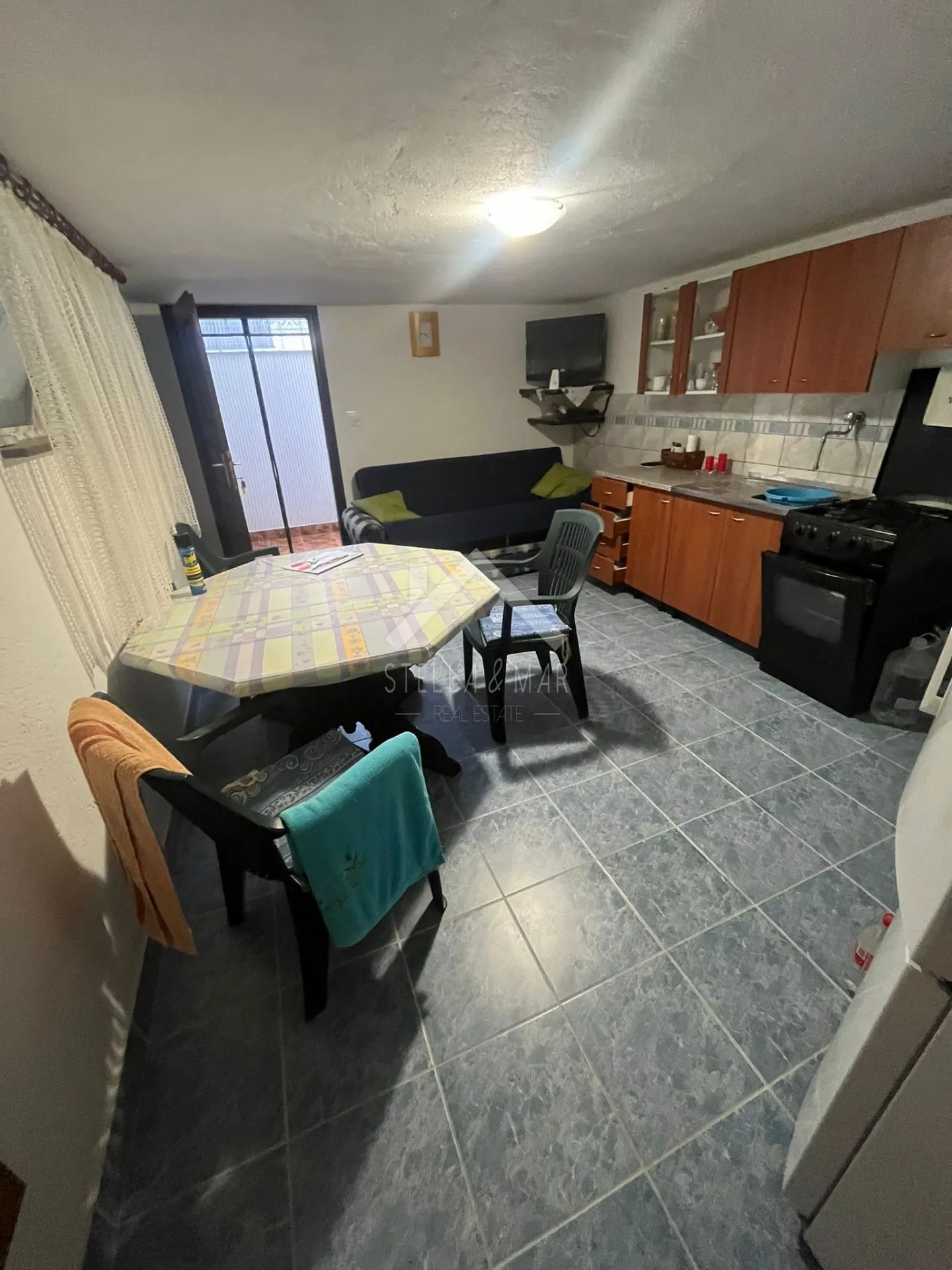 top lokacija! kuća sa 5 apartmana, centar - vir - slika 15