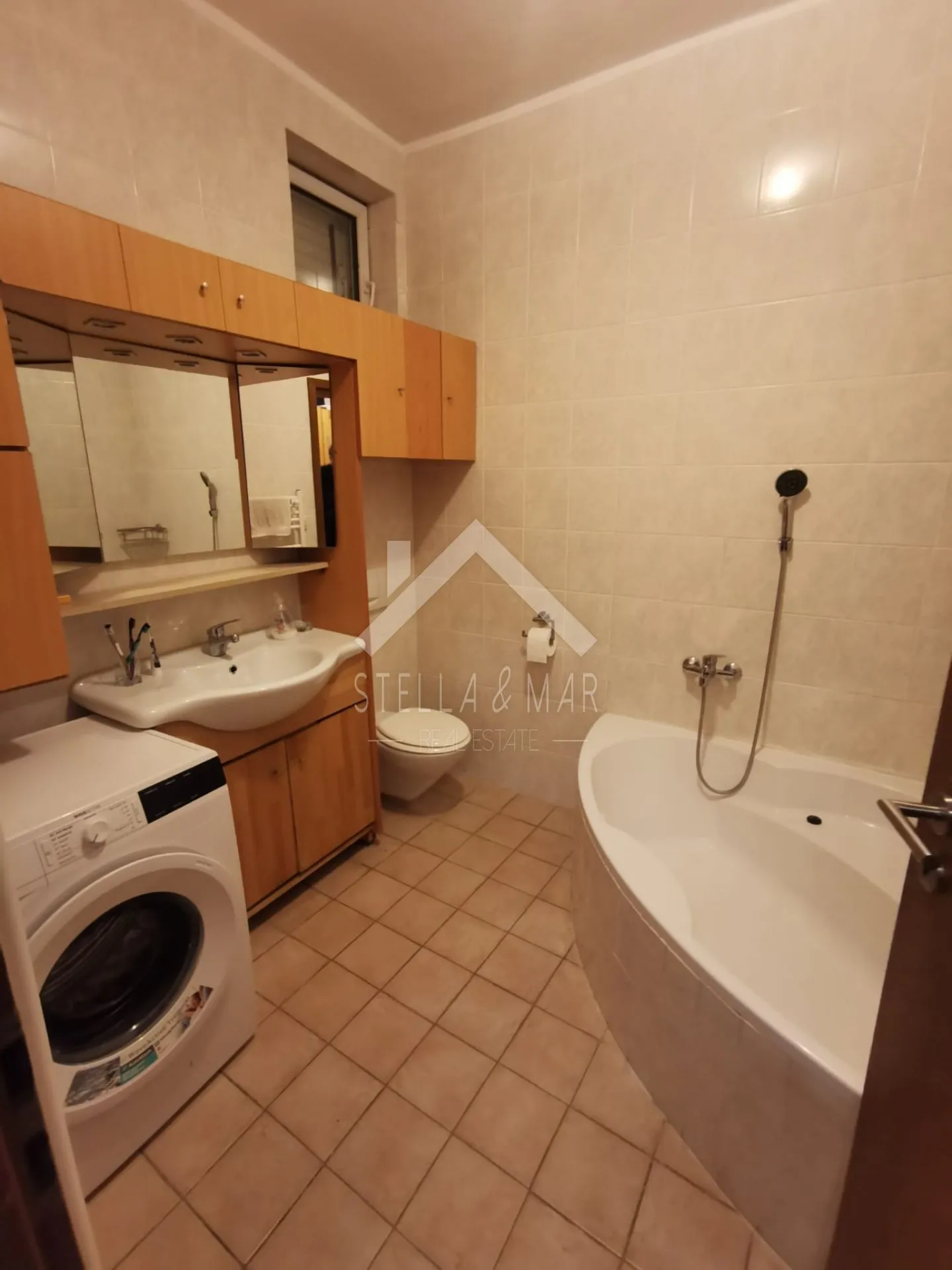 kuća sa 5 apartmana, garaža, podrum - vir, centar - slika 8