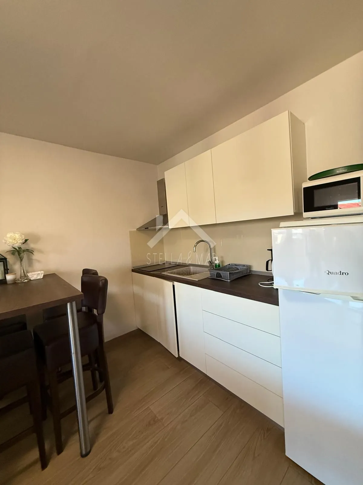 kuća sa 5 apartmana, miran predio - vir - slika 13