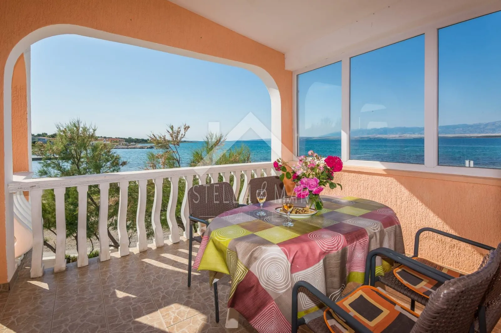 apartmanska kuća prvi red do mora - vir - slika 25