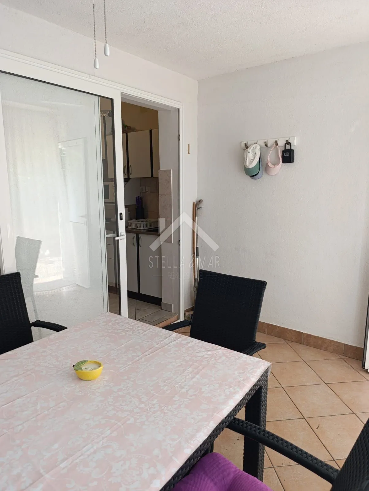 dvosobni apartman - vir - slika 9