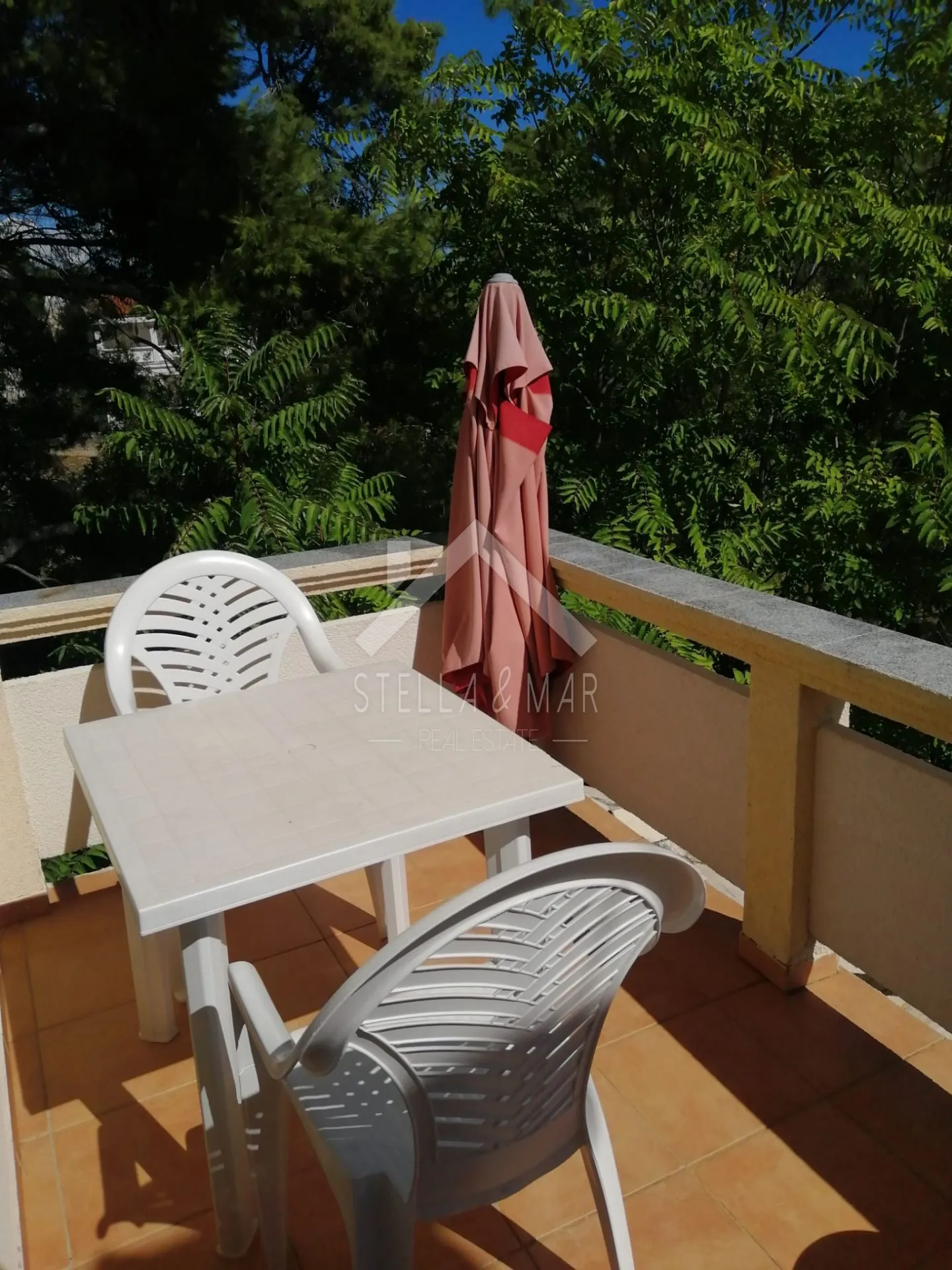 kuća sa 5 apartmana, garaža, podrum - vir, centar - slika 17