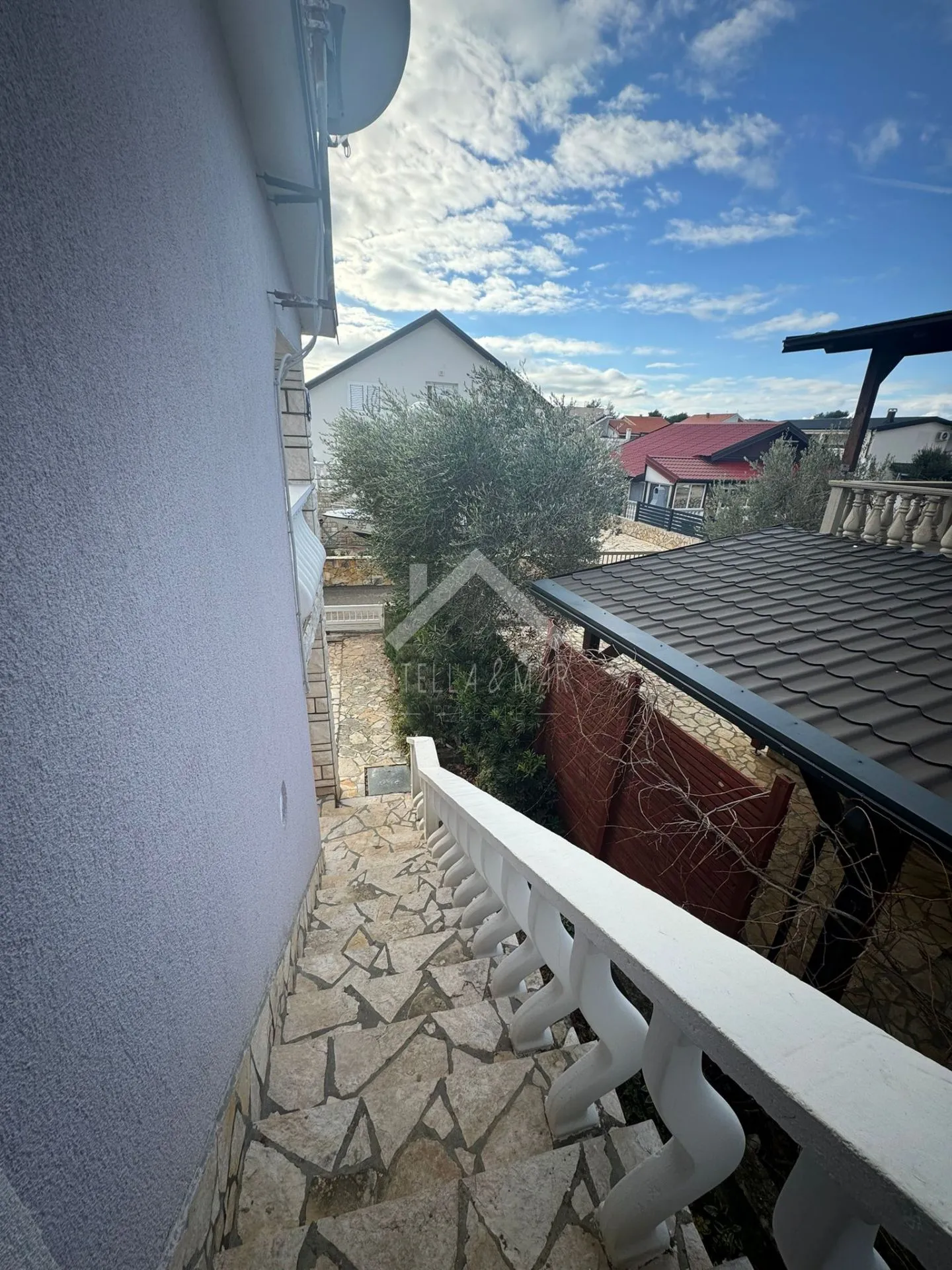 kuća sa dva stana + studio, miran predio -vir - slika 21