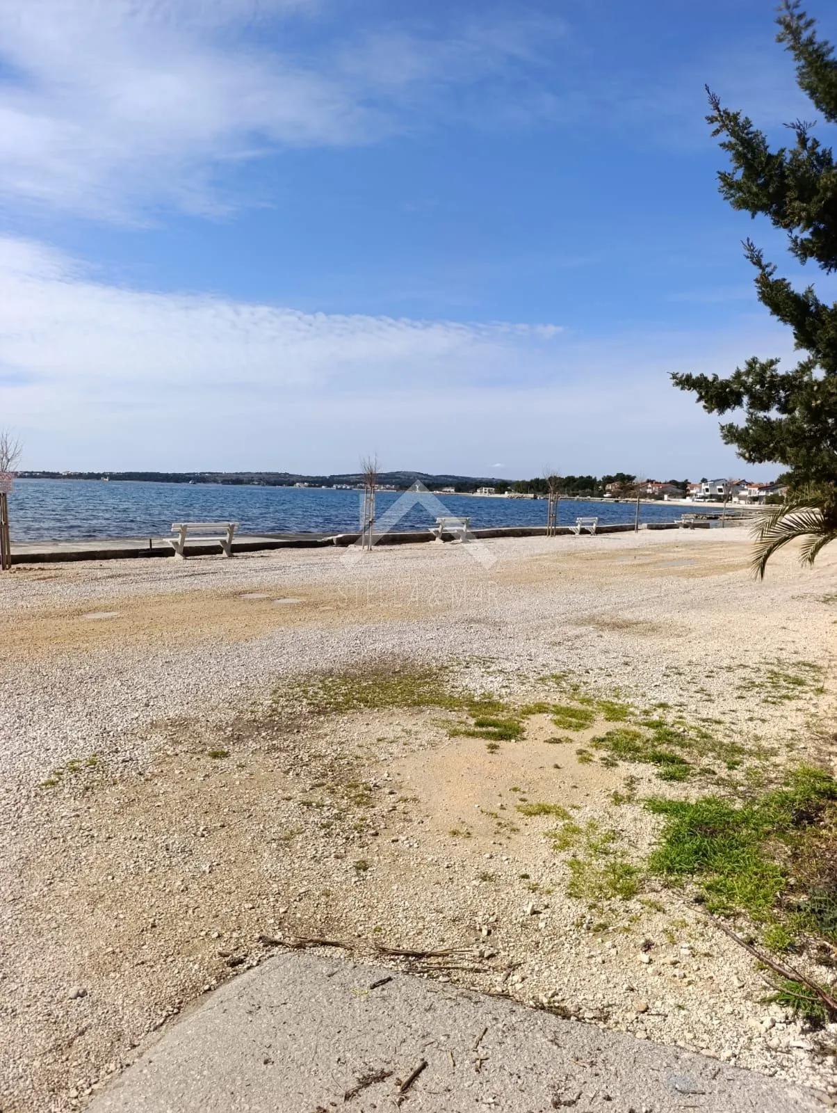 kuća sa dva stana na traženoj lokaciji 160m do plaže - vir - slika 17