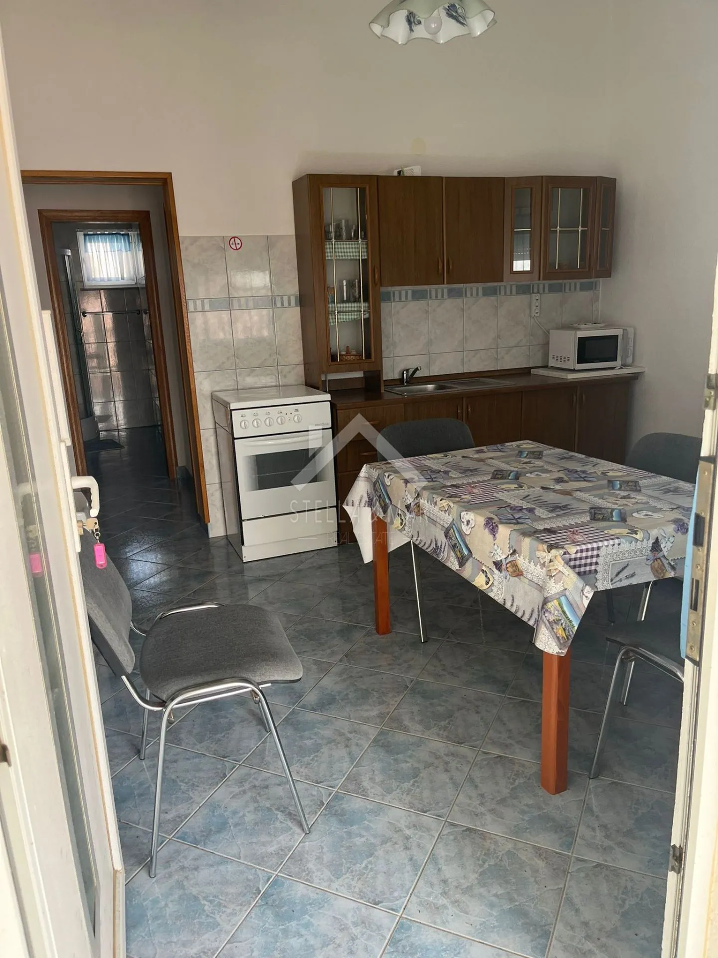 top lokacija! kuća sa 5 apartmana, centar - vir - slika 11