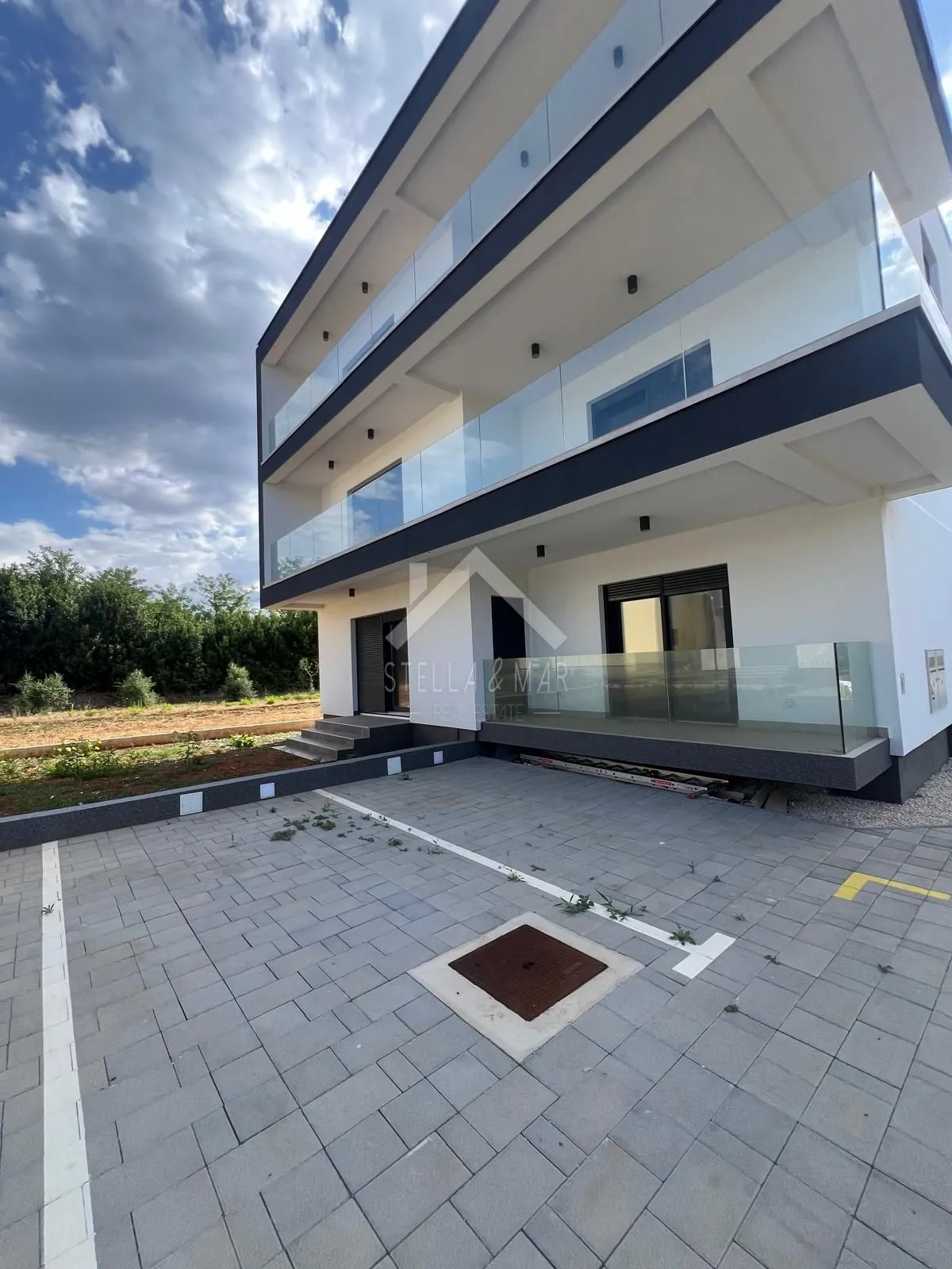 dvosobni apartman sa vrtom - privlaka - slika 3