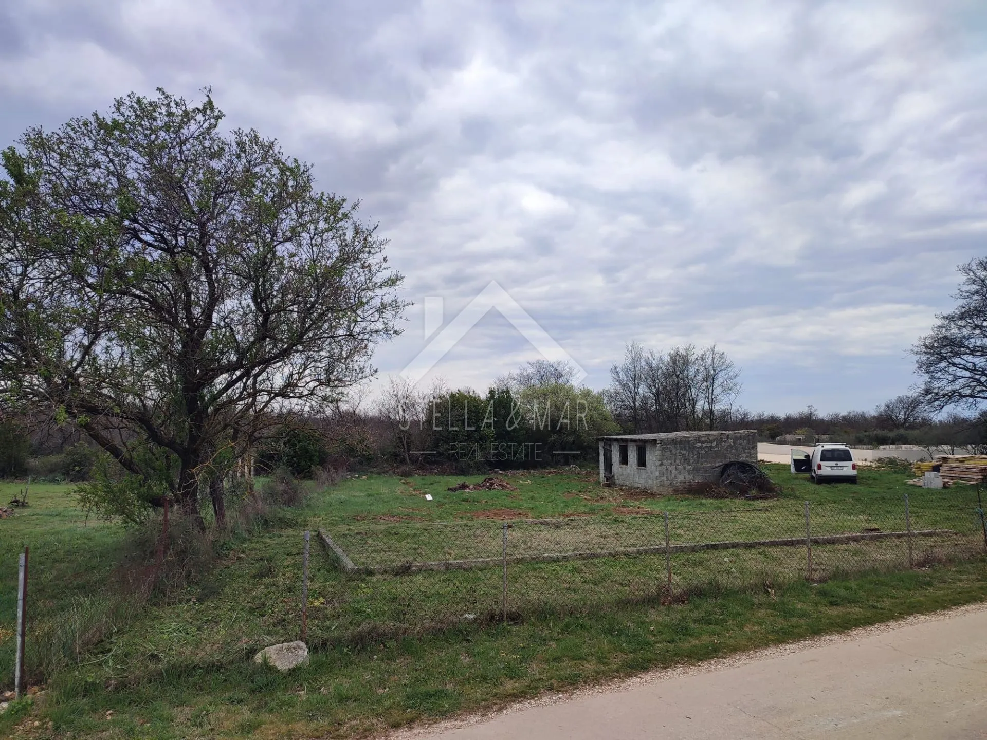 građevinsko zemljište - poljica brig - slika 2