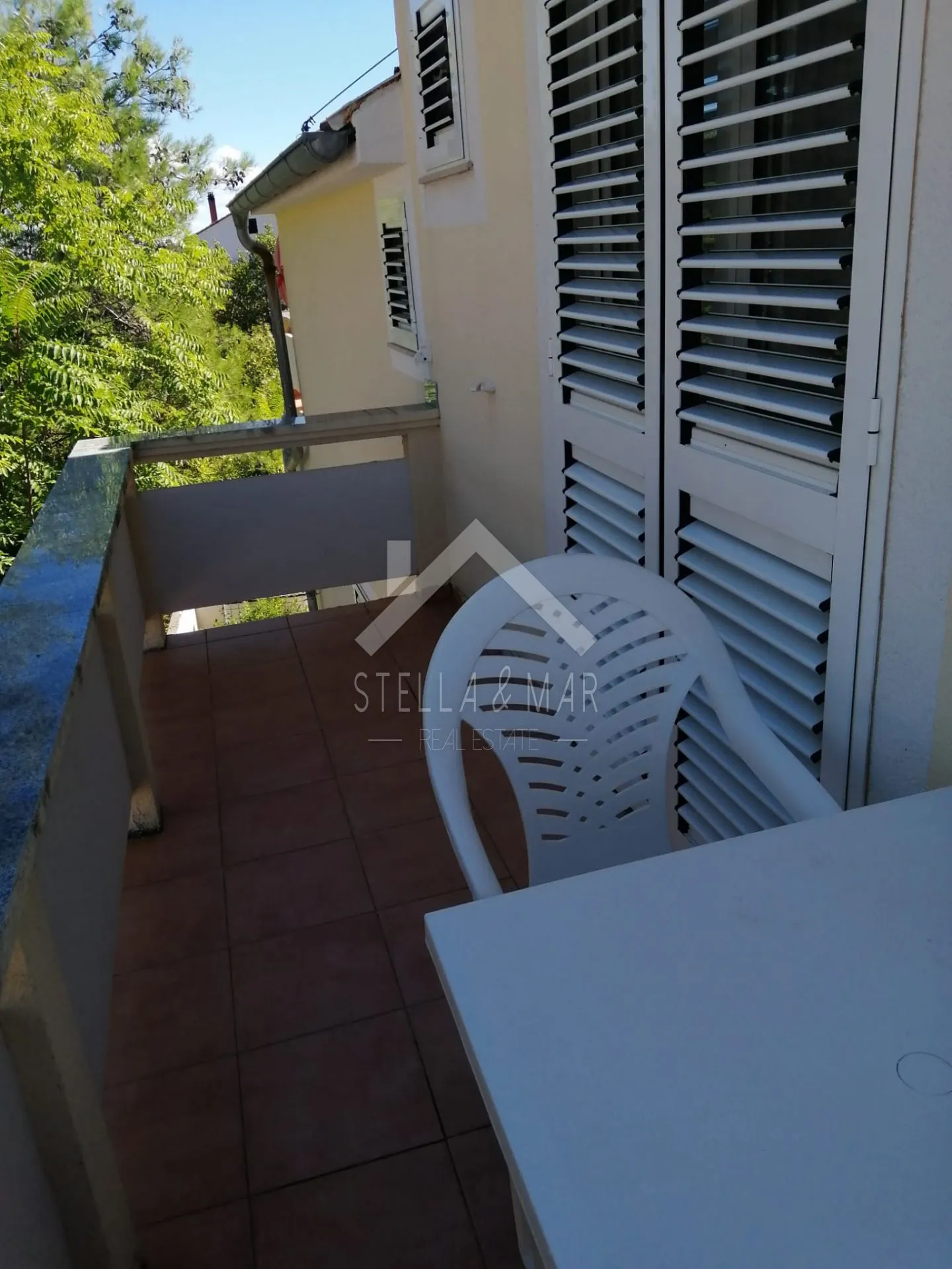 kuća sa 5 apartmana, garaža, podrum - vir, centar - slika 24