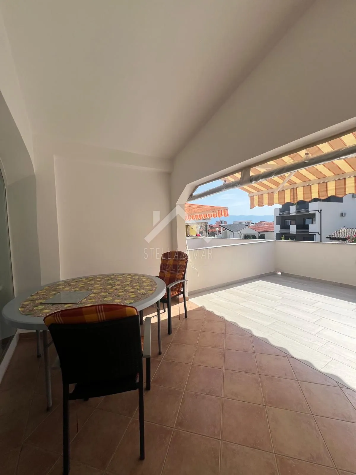 kuća sa tri apartmana, pogled na more - vir - slika 48