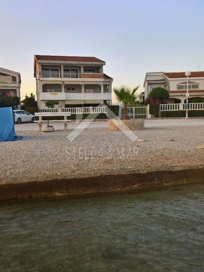 trosoban apartman, prvi red do mora - vir - slika 7