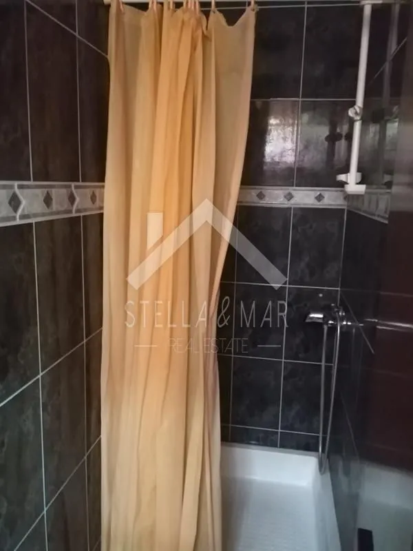 kuća sa 4 apartmana 80m od mora - slika 13
