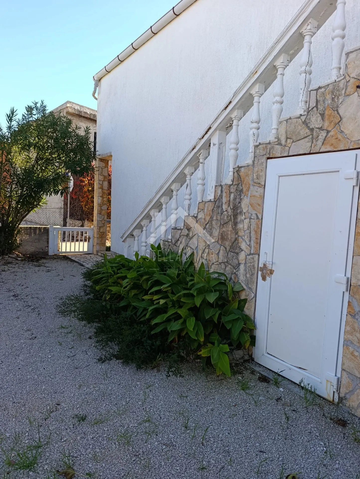 dvojna kuća sa dva stana - vir - slika 4