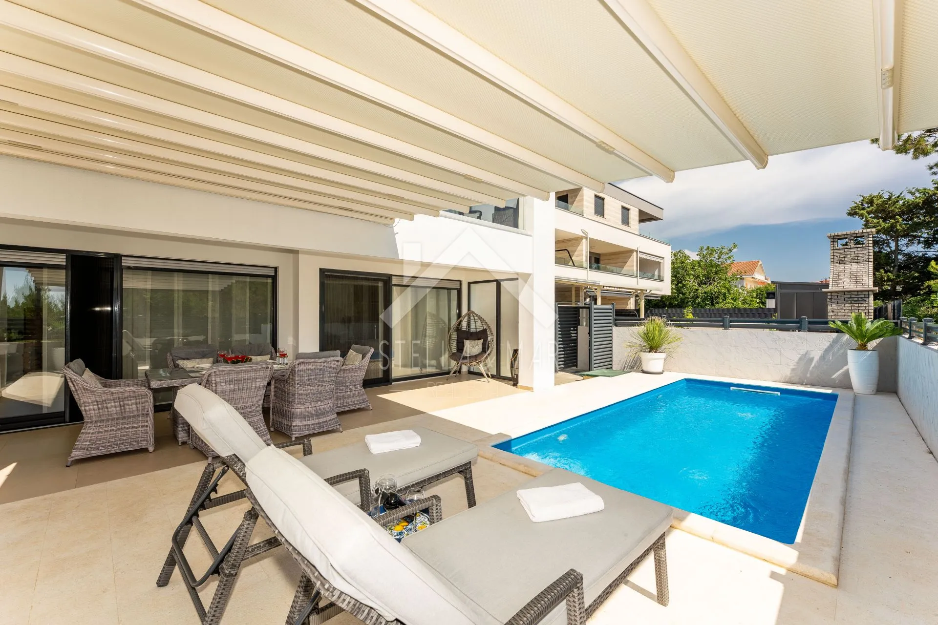 prekrasna villa , prvi red do mora - privlaka - slika 4