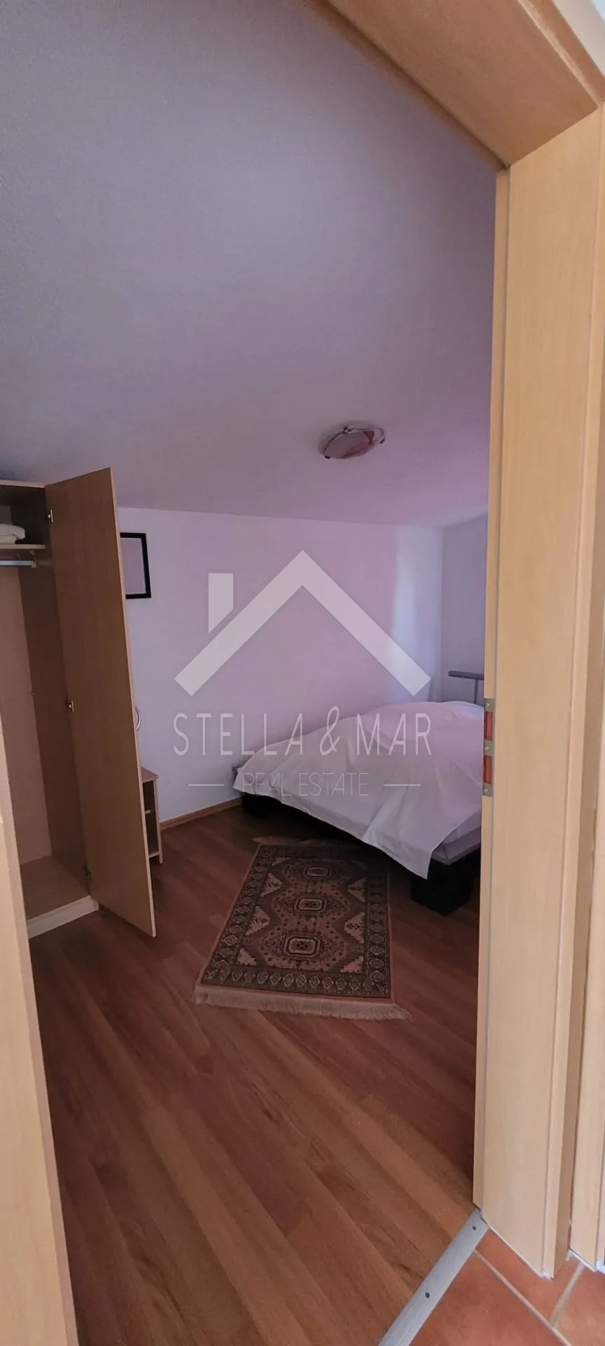 kuća sa 5 apartmana - vir - slika 18