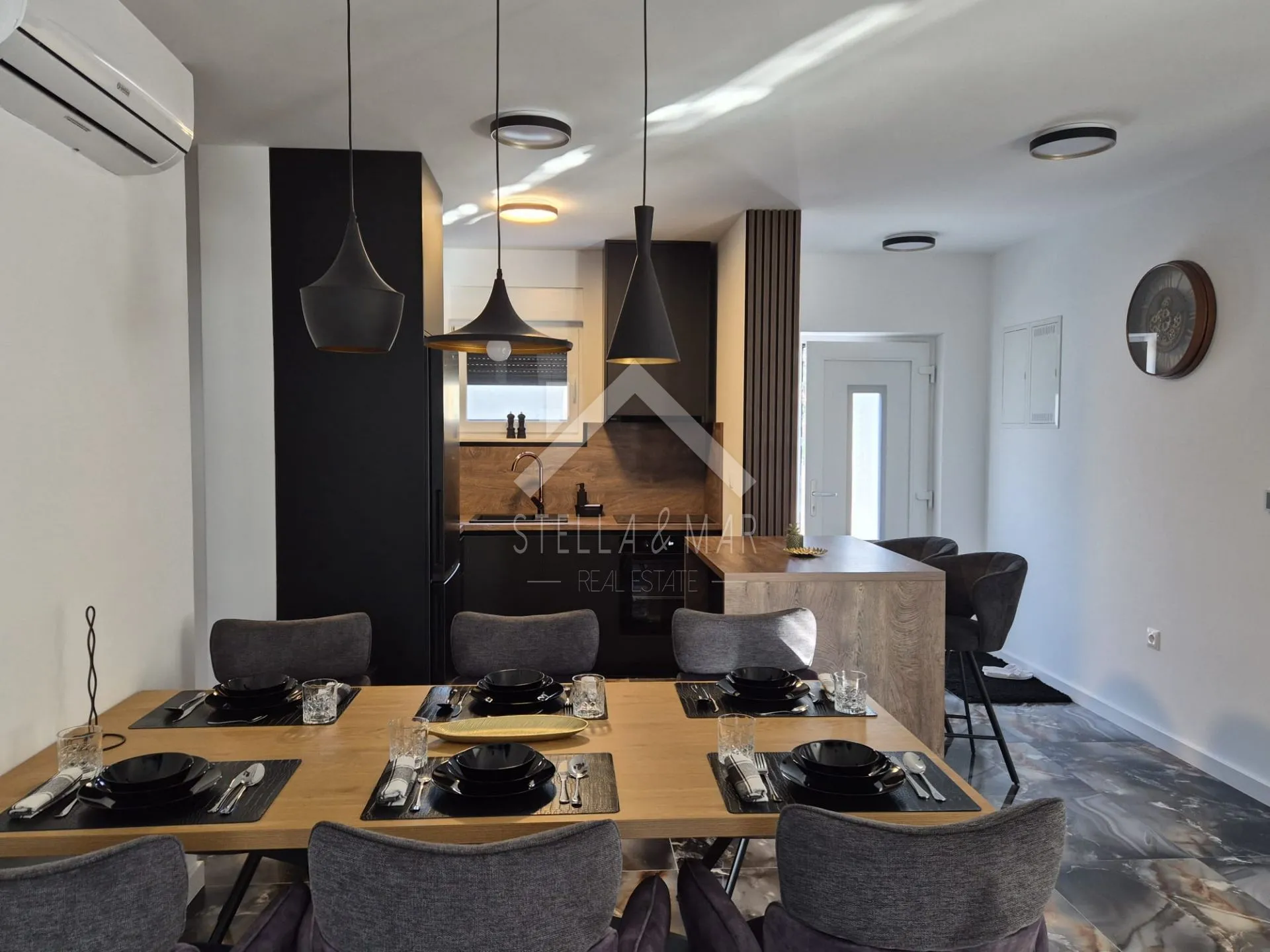 trosobni apartman, namješten, novogradnja - vir - slika 3