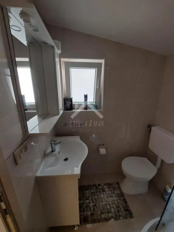 rezervirano kuća sa 4 apartmana - vir - slika 35
