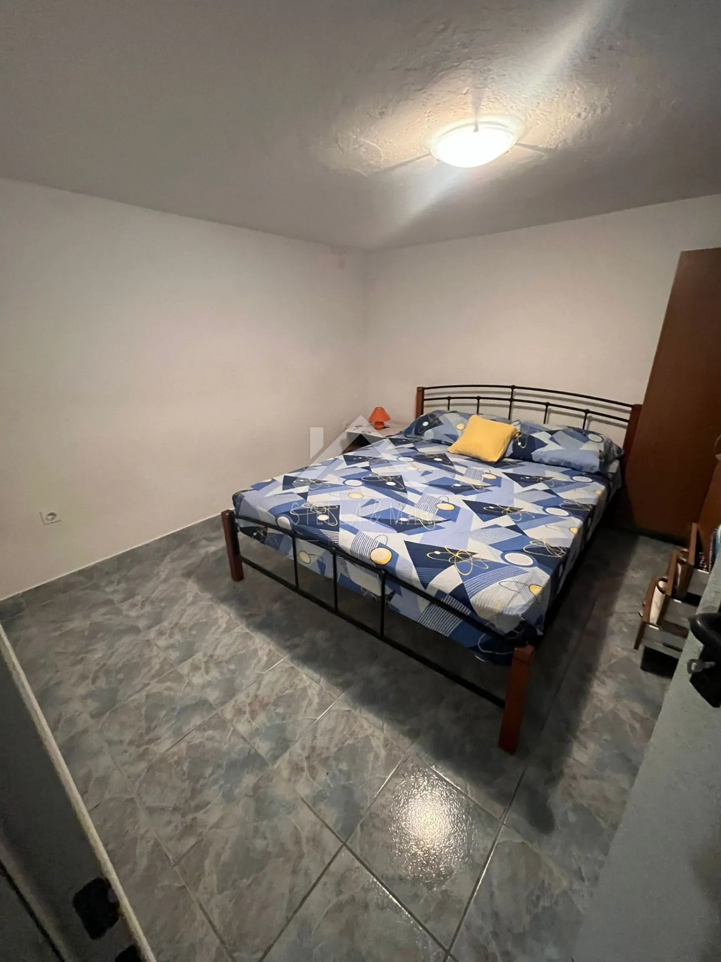 top lokacija! kuća sa 5 apartmana, centar - vir - slika 24