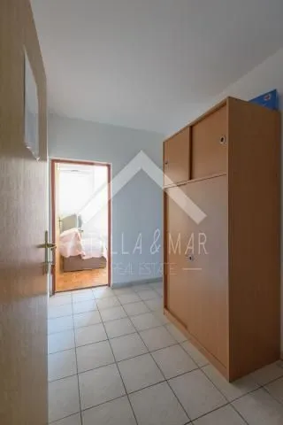 apartmanska kuća, velika okućnica 80m do mora - privlaka - slika 15