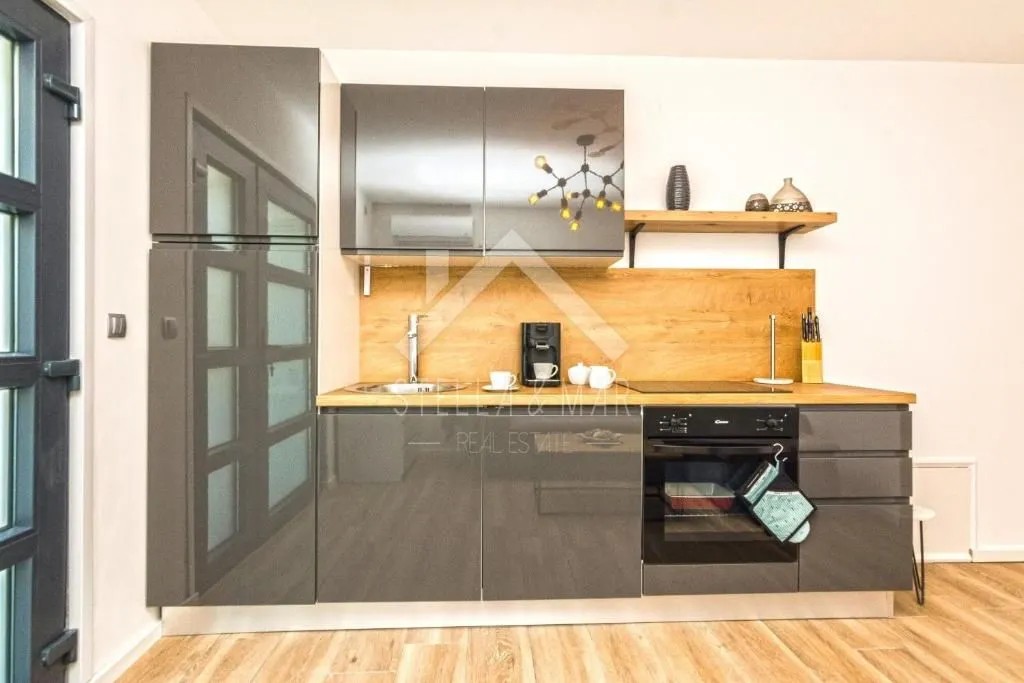vila sa bazenom, dva apartmana - vir - slika 23