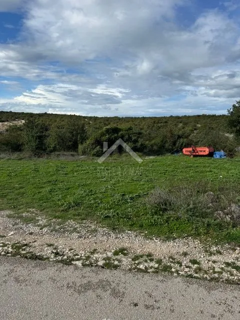 građevinsko zemljište - radovin - slika 4