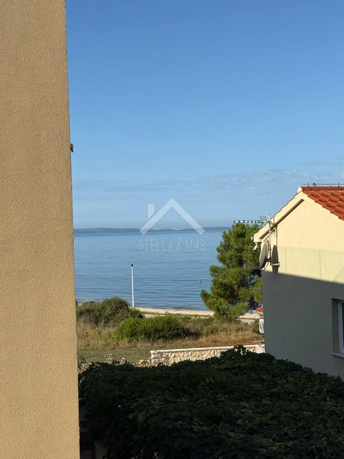 prekrasan apartman 50m do mora i plaže - vir - slika 2