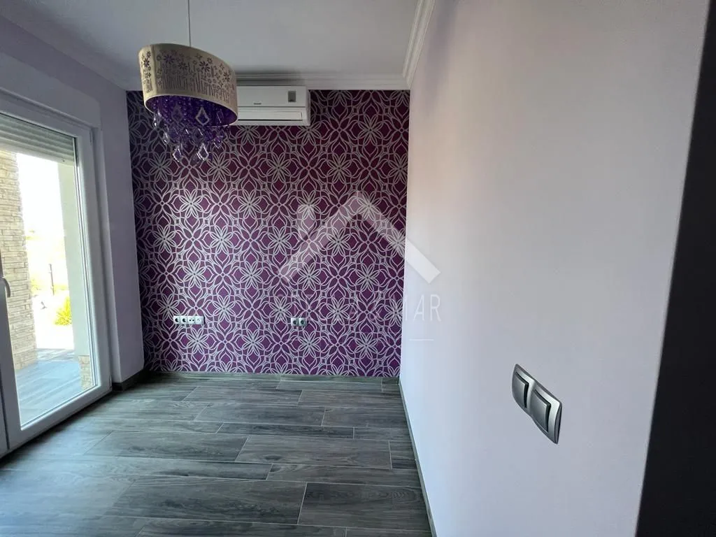 prekrasna vila sa bazenom - privlaka - slika 27