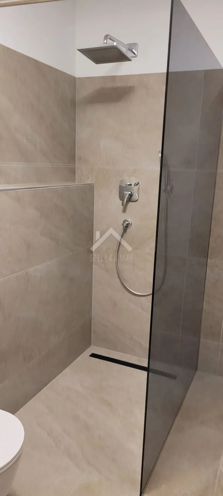 top ponuda dvojna villa sa bazenom - vir - slika 17
