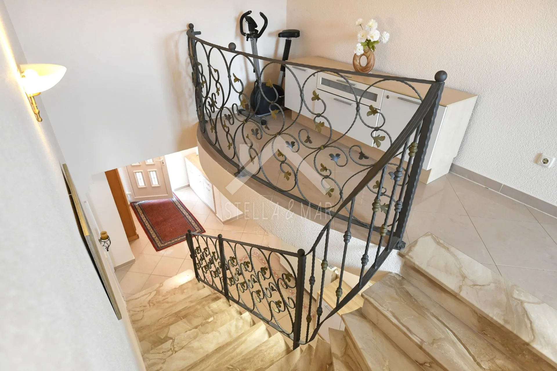 komforna kuća jedinstvenog stila sa pogledom - privlaka - slika 20