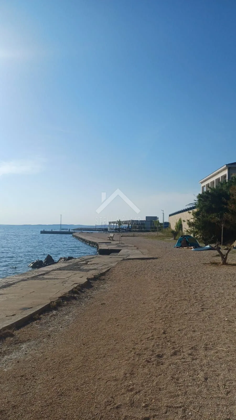 kuća i zemljište prvi red uz more - rtina - slika 5