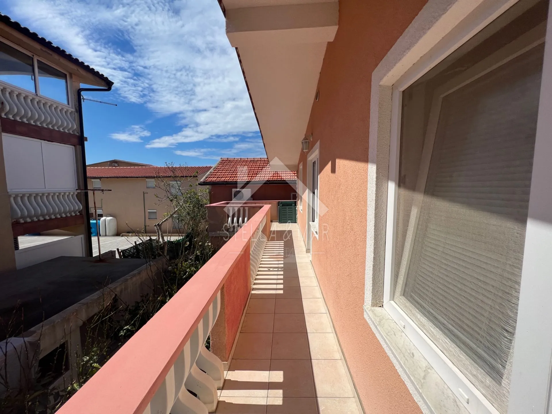 kuća sa 4 apartmana, 50 metara od mora - vir - slika 7