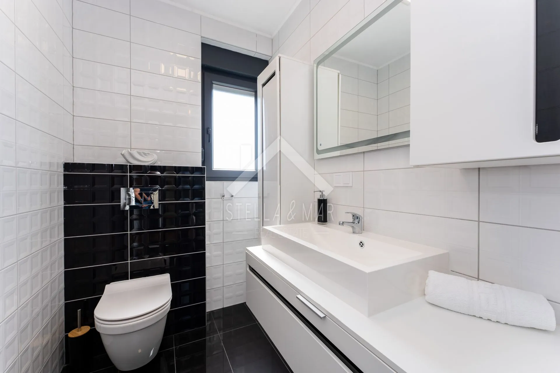 prekrasna villa , prvi red do mora - privlaka - slika 60