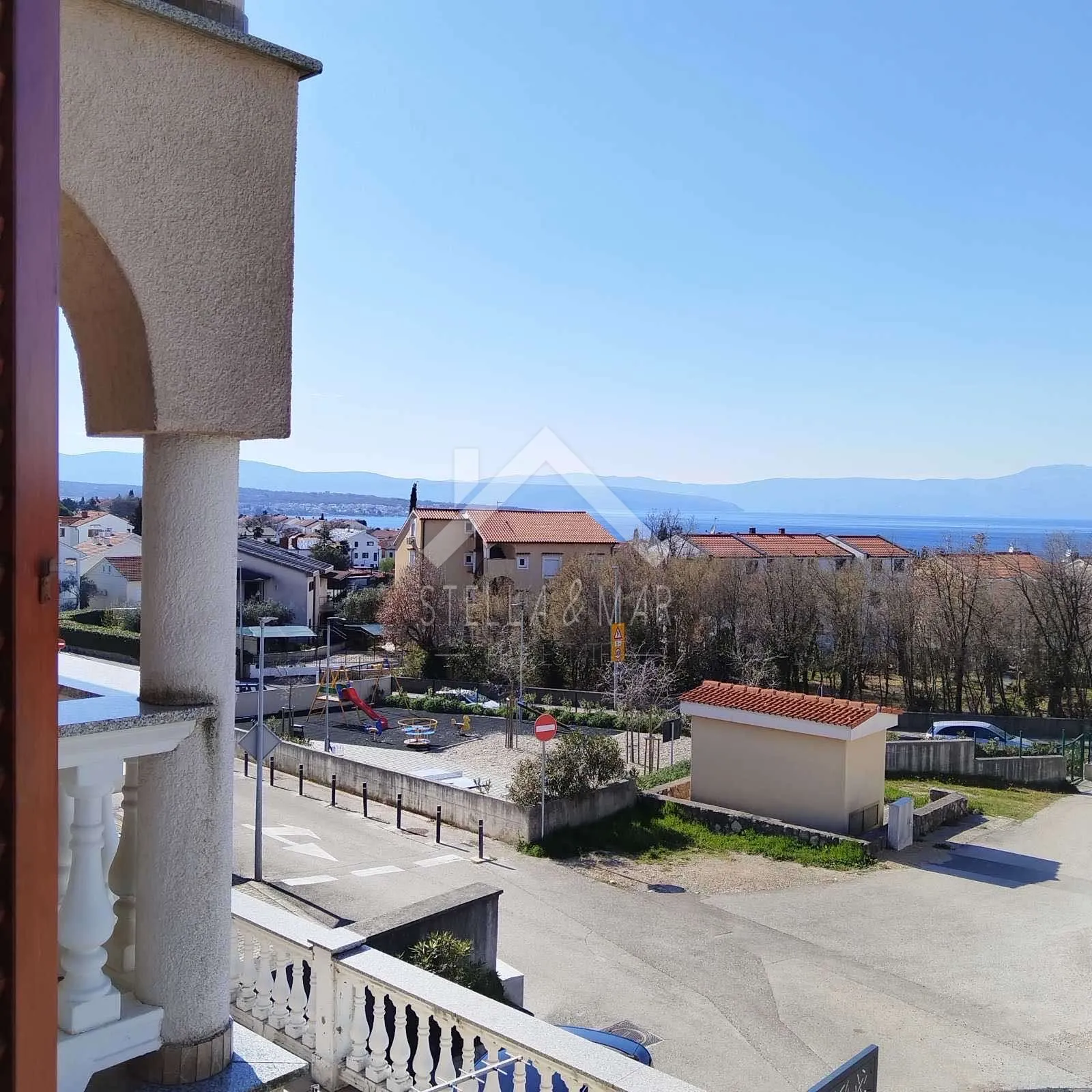 komforan stan/apartman sa pogledom na more - bogovići, malinska - slika 2
