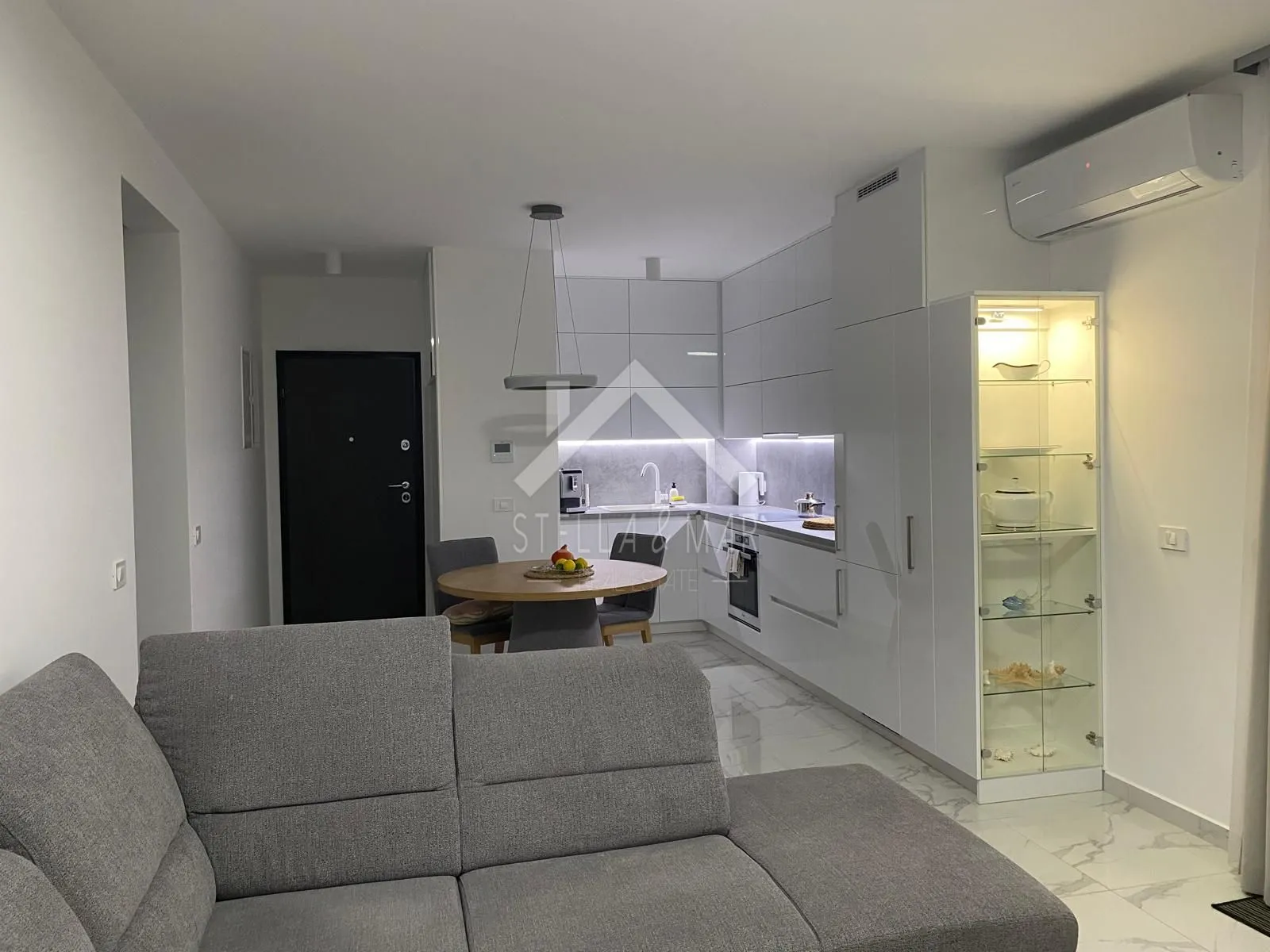moderan dvosobni apartman sa vrtom - privlaka - slika 10