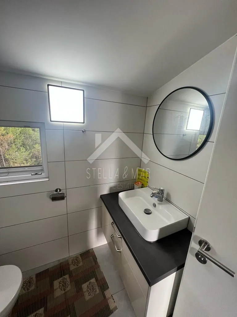 kuća sa 4 apartmana sa pogledom na more - vir - slika 46