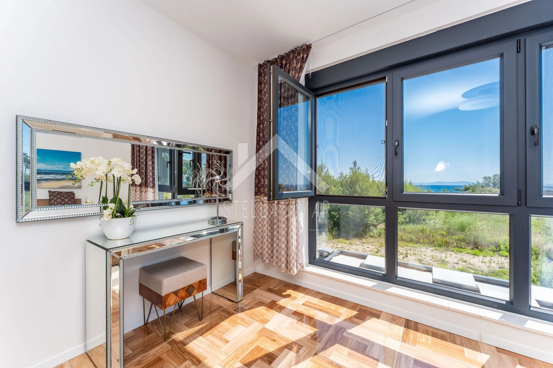 prekrasna villa , prvi red do mora - privlaka - slika 49