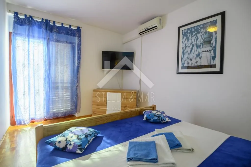 apartmanska kuća, velika okućnica 80m do mora - privlaka - slika 25