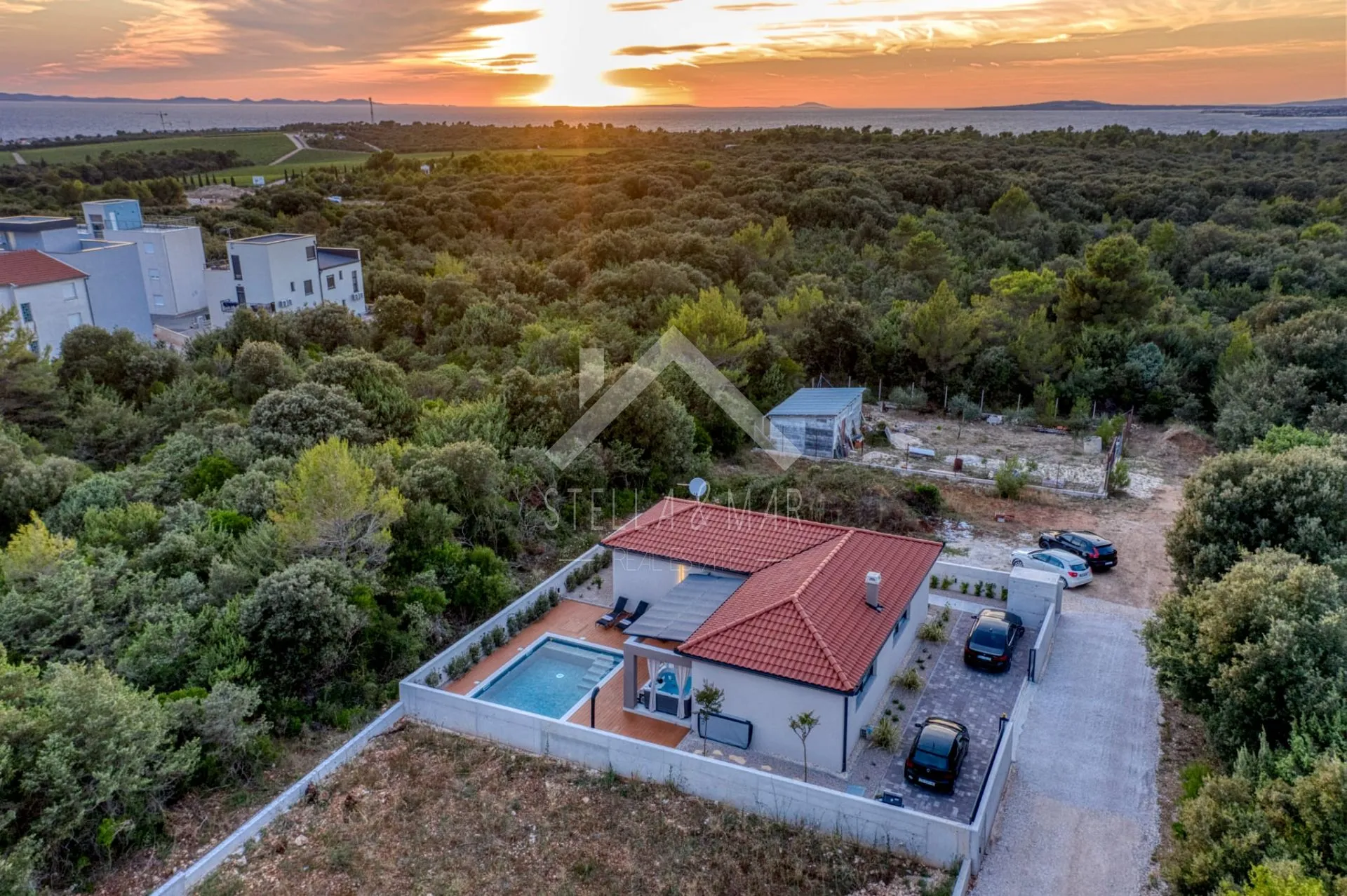 prekrasna vila sa bazenom, novogradnja !! petrčane - slika 35
