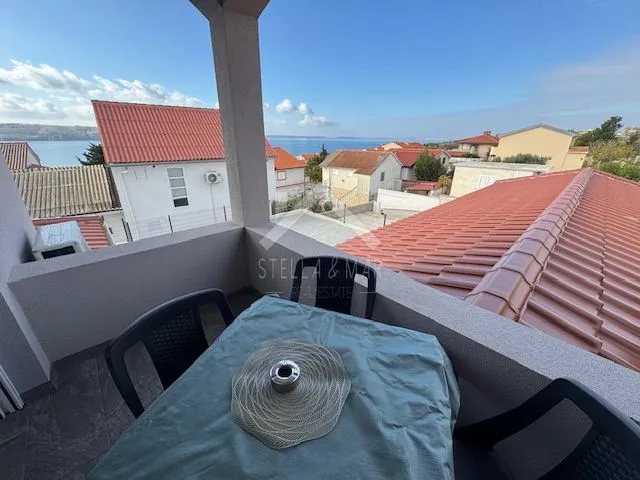 prekrasna kuća sa bazenom - rtina - slika 23