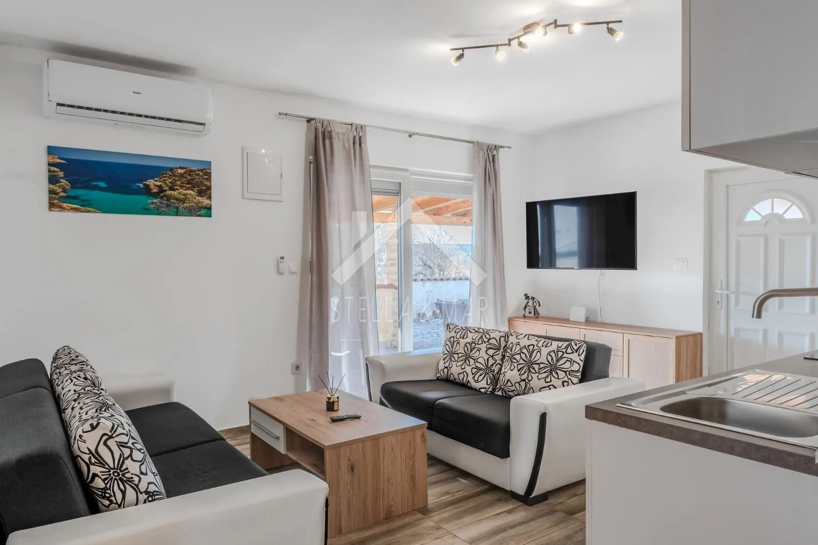 prekrasna villa sa bazenom - posedarje - slika 7