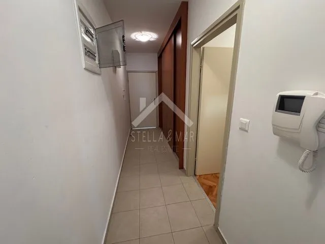 top lokacija! apartman prvi red do mora - sukošan - slika 3