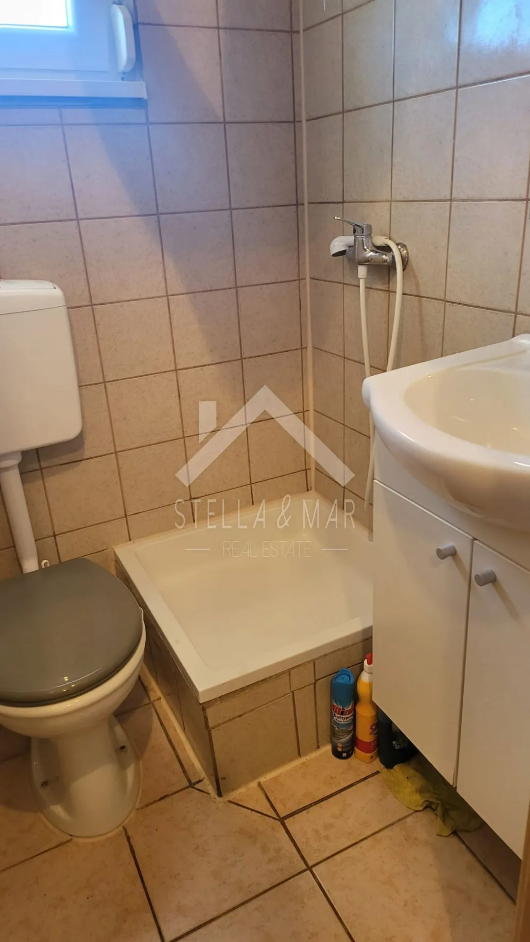 kuća sa dva apartmana - vir - slika 8