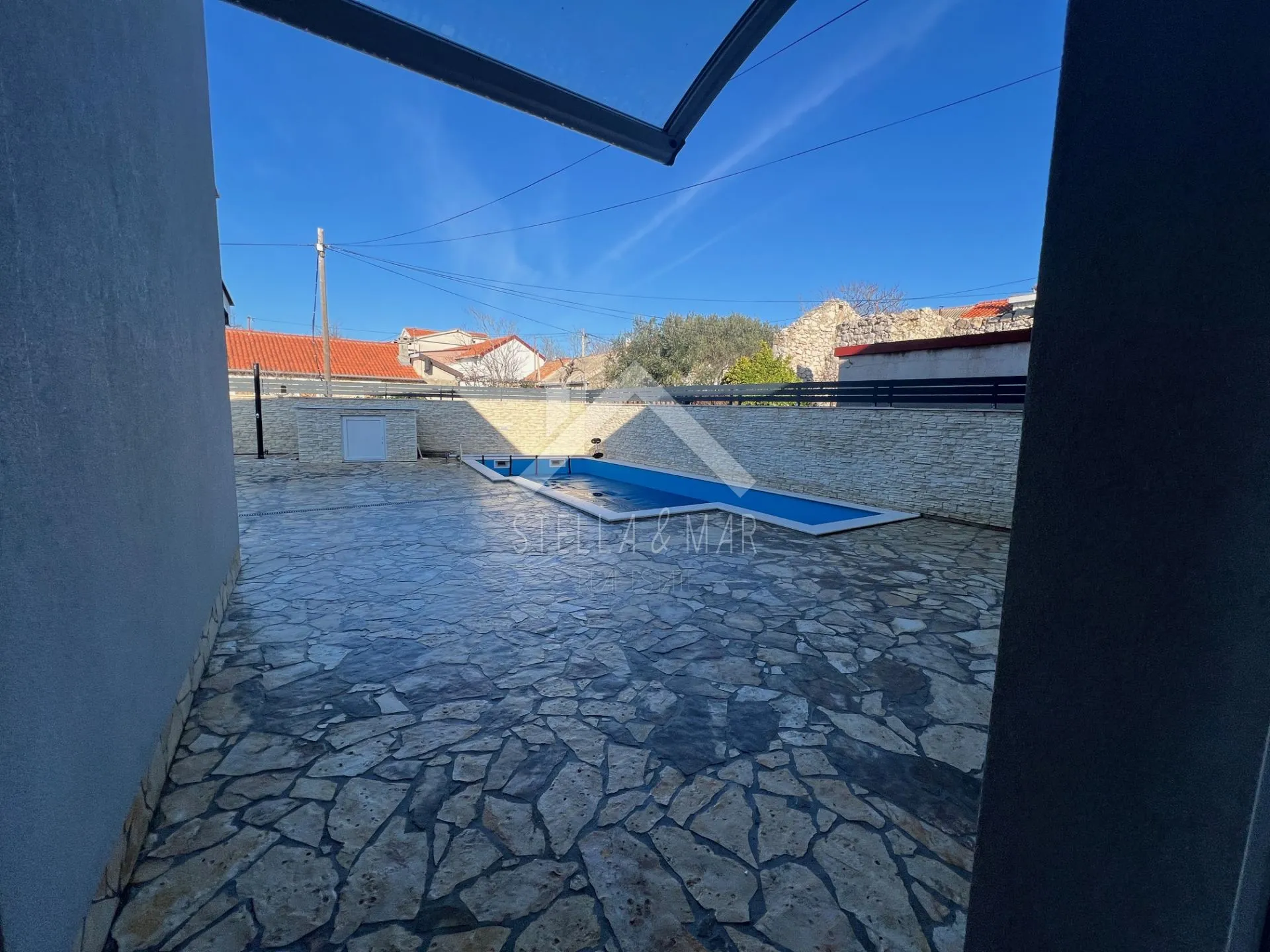 prekrasna mediteranska villa sa bazenom - vir - slika 7