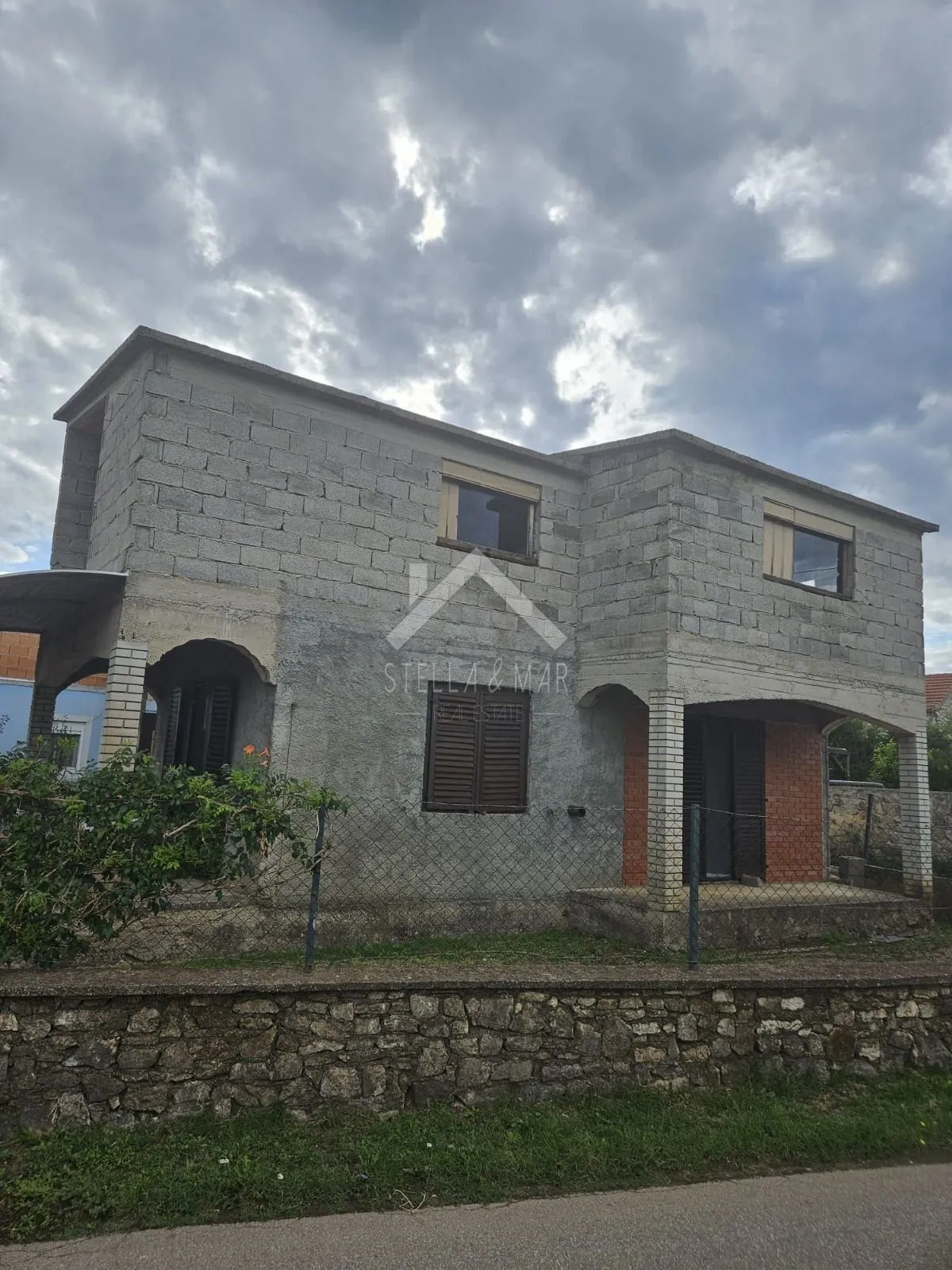 kuća, katnica nedovršena sa priključcima i pomoćnim objektom - galovac, zadar - slika 6