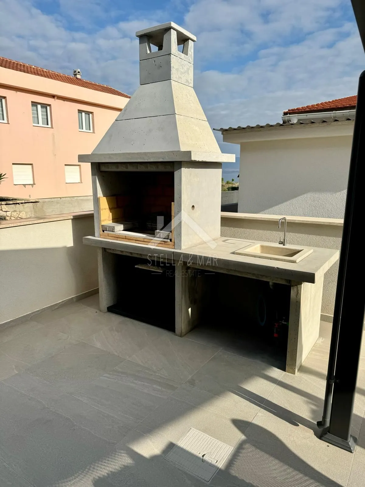 predivna, nova, moderno uređena kuća sa pogledom - vir - slika 24