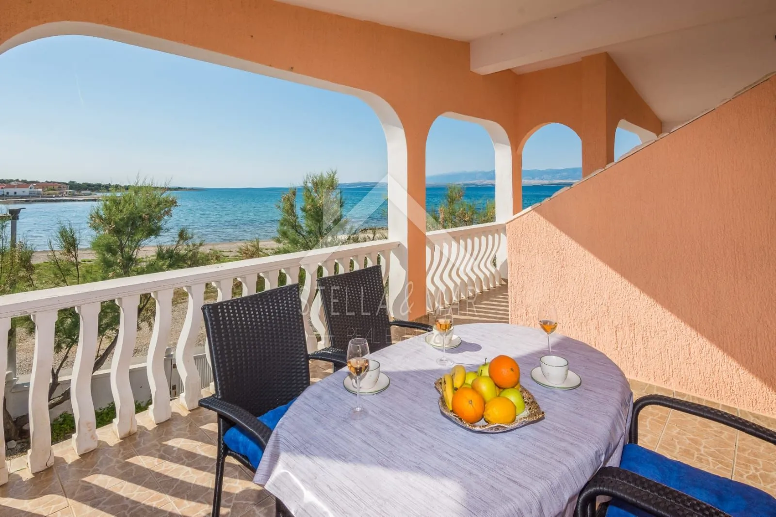 apartmanska kuća prvi red do mora - vir - slika 28