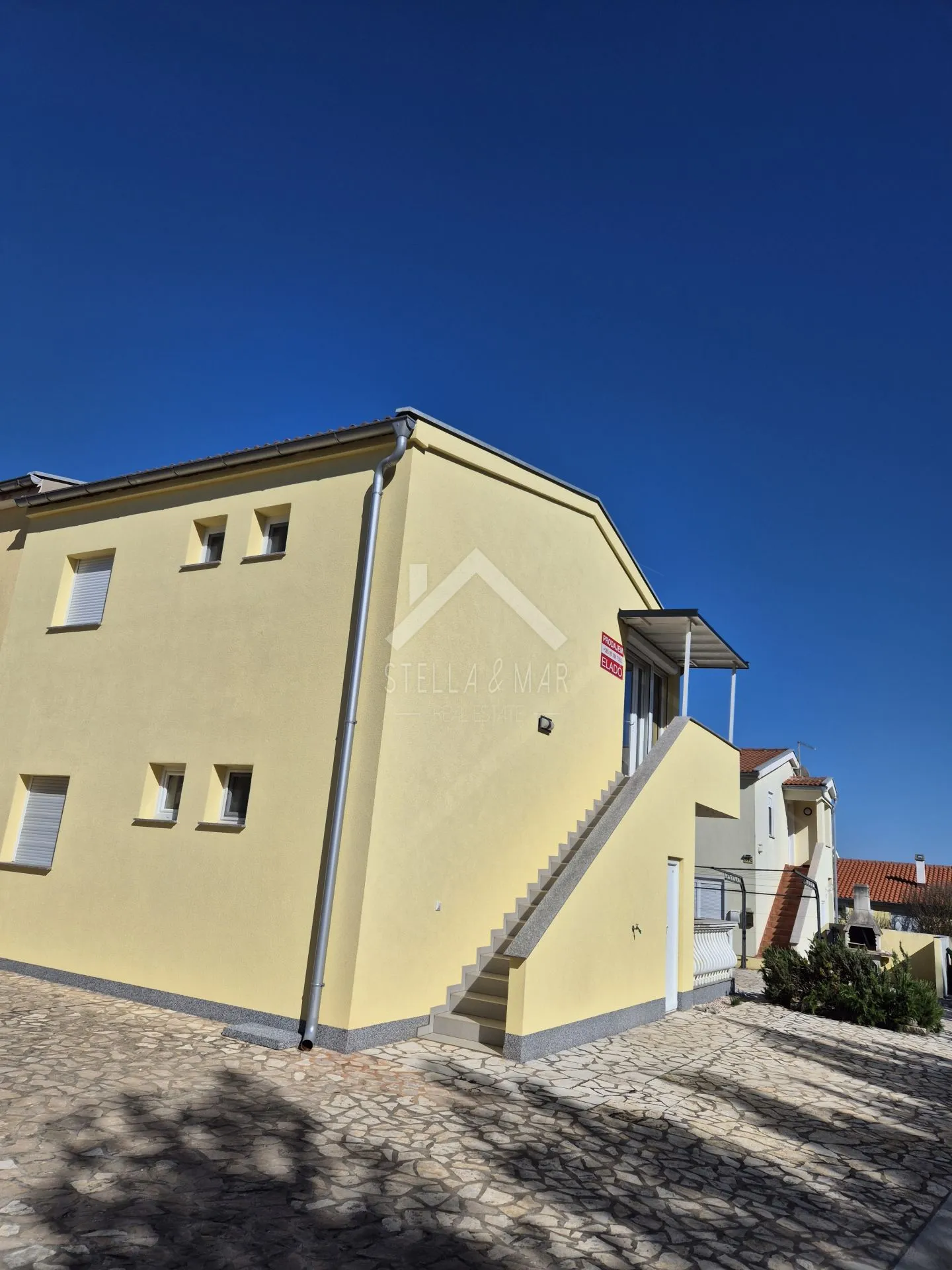 dvosobni apartman, pogled na more - vir - slika 2