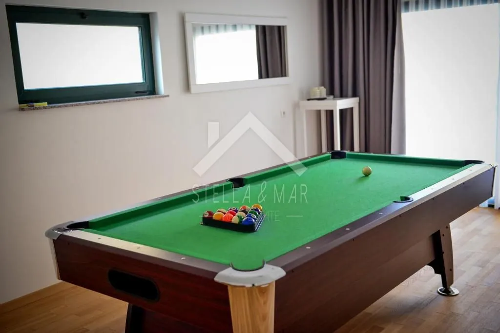 villa sa bazenom na atraktivnoj lokaciji - vir - slika 33