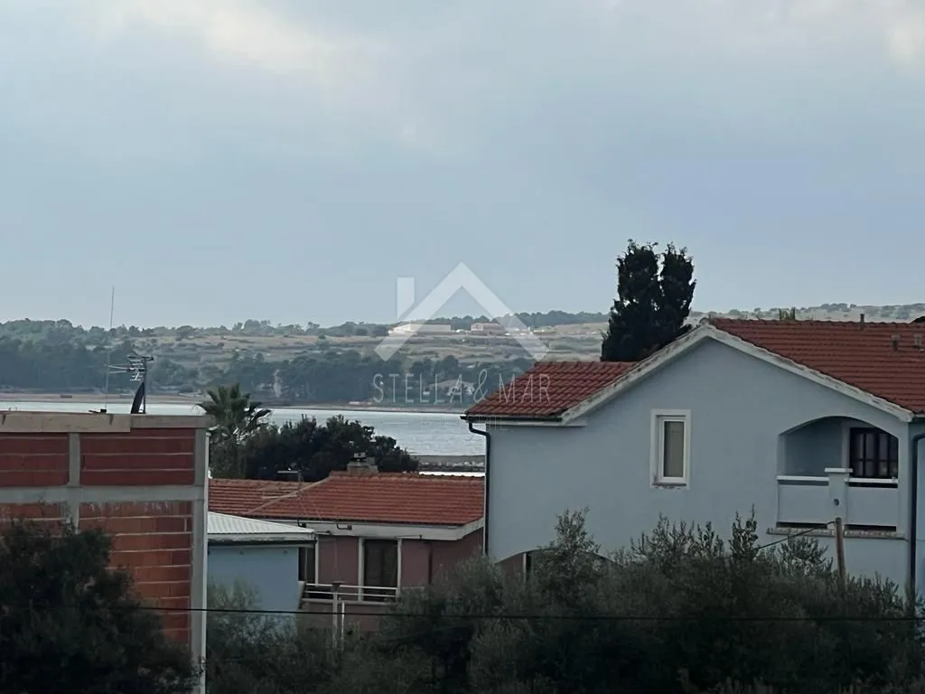 kuća sa 4 apartmana sa pogledom na more - vir - slika 52