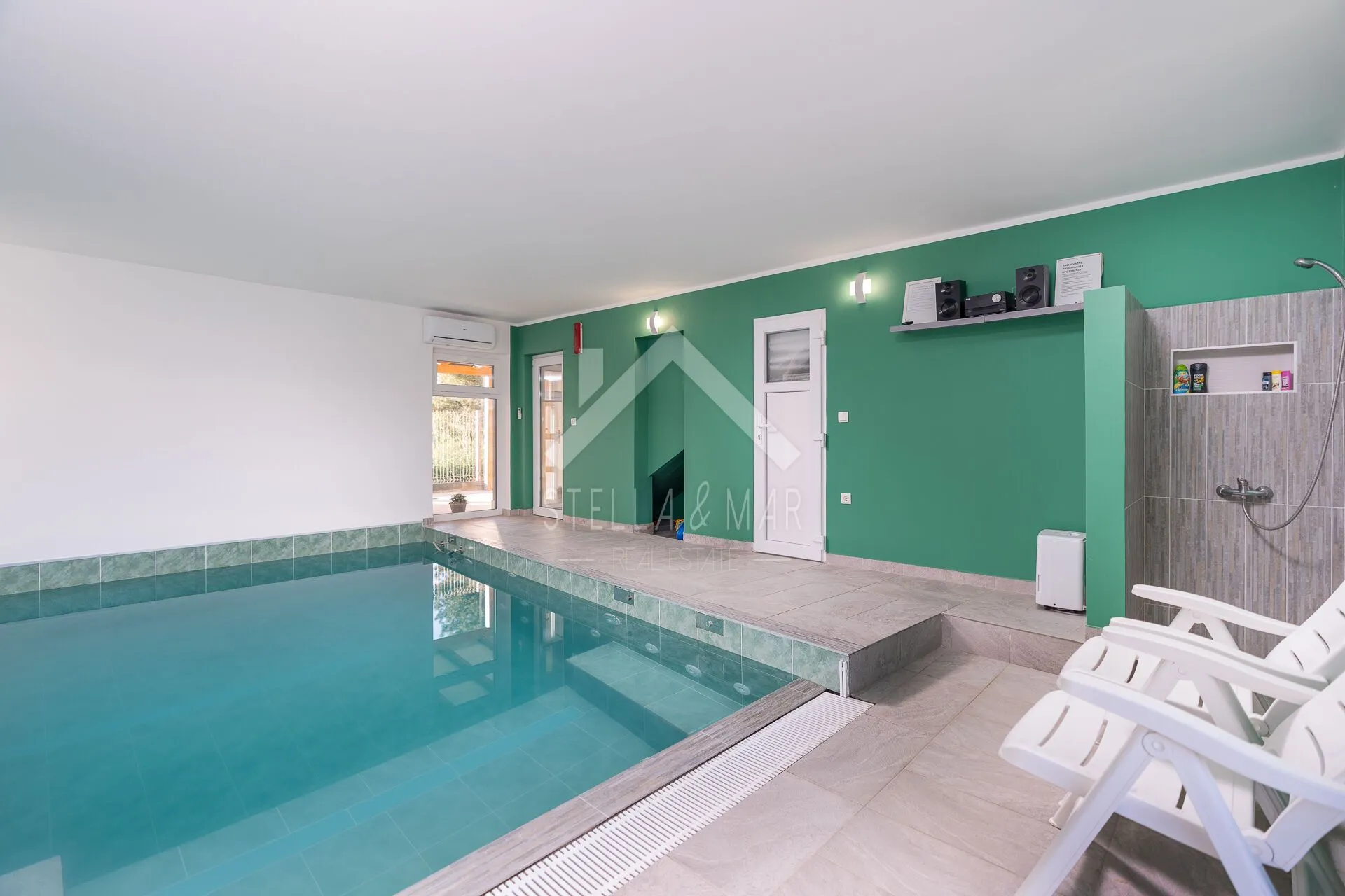 prekrasna villa sa bazenom - vir - slika 5