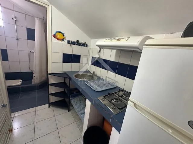 dvoetažni stan, pogled na more - vir - slika 6